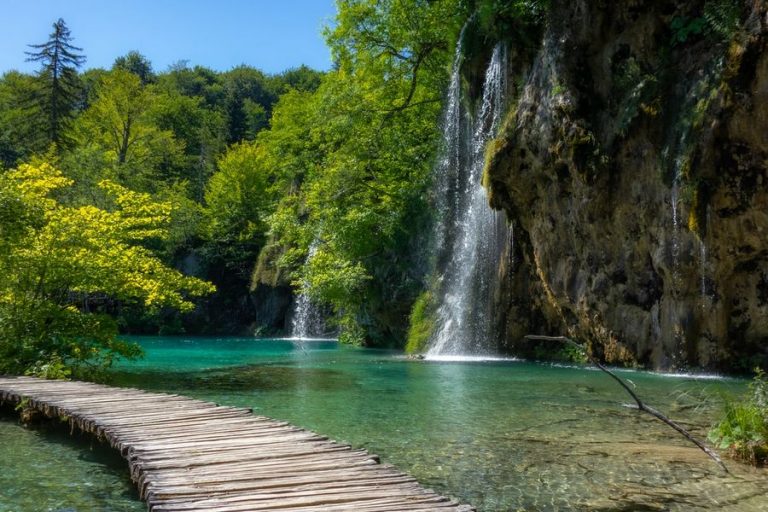 National park Plitvice lakes tour